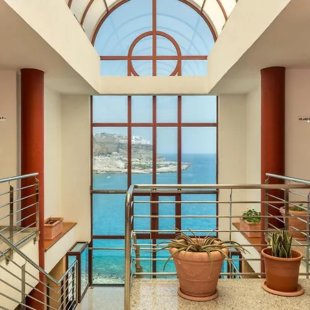 Su Eminencia Apartment